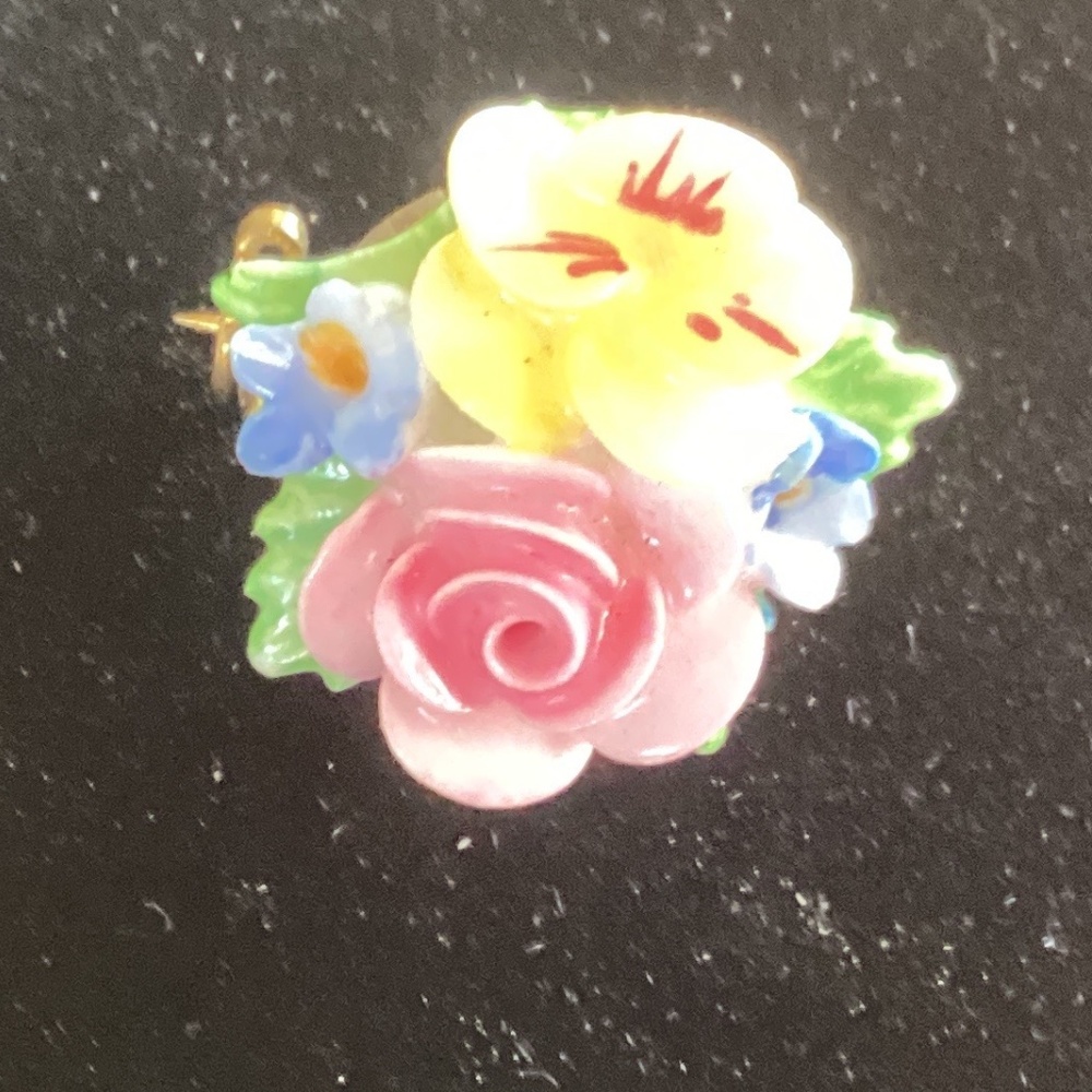 Vintage Denton Capodimonte Style Bouquet Brooch 1”
